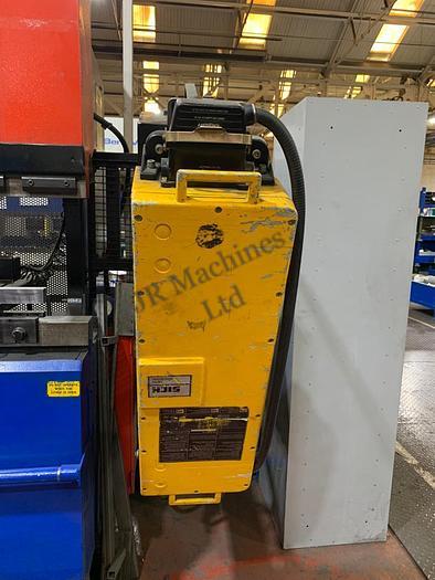 505058